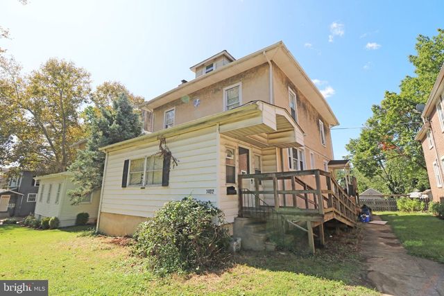 1402 MAIN ST, Darby, PA 19023