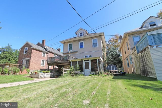 1402 MAIN ST, Darby, PA 19023