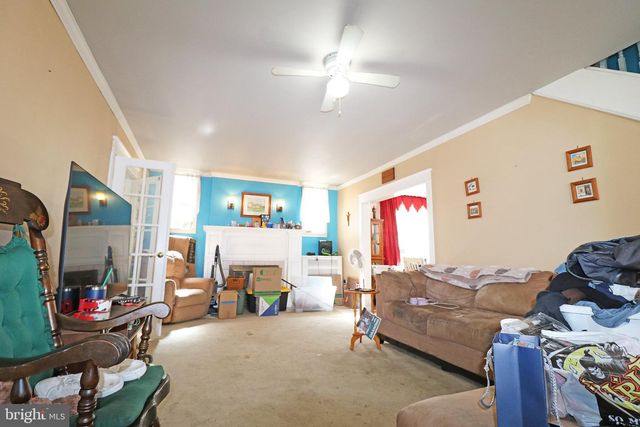 1402 MAIN ST, Darby, PA 19023
