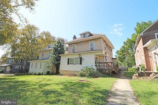 1402 MAIN ST, Darby, PA 19023