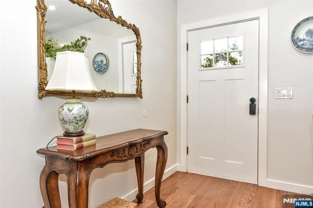 69 Wyckoff Avenue, Waldwick, NJ 07463