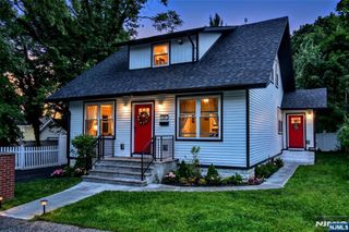 69 Wyckoff Avenue, Waldwick, NJ 07463