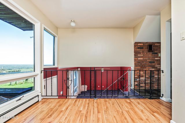 875 Bulls Head Road, Amsterdam, NY 12010