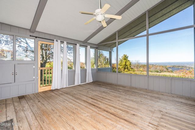 875 Bulls Head Road, Amsterdam, NY 12010