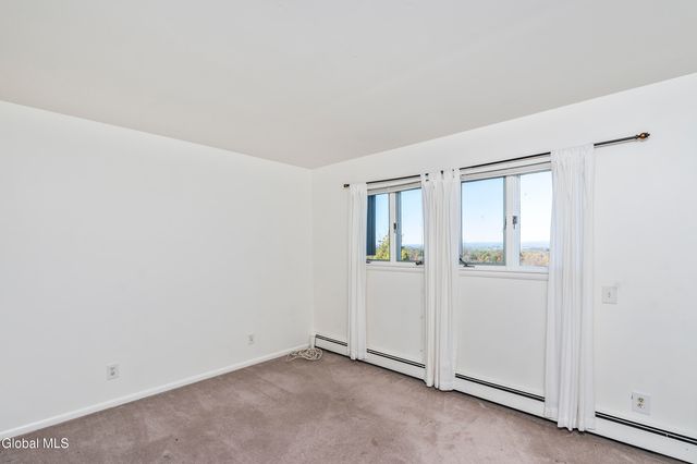 875 Bulls Head Road, Amsterdam, NY 12010