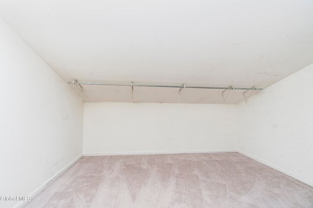 875 Bulls Head Road, Amsterdam, NY 12010