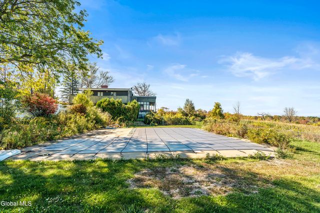 875 Bulls Head Road, Amsterdam, NY 12010