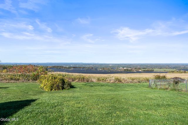 875 Bulls Head Road, Amsterdam, NY 12010