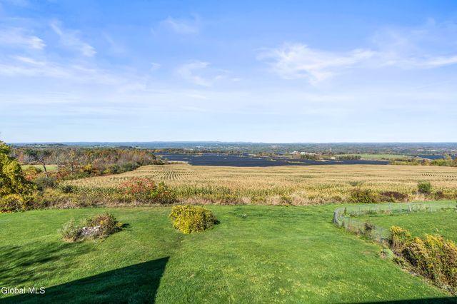 875 Bulls Head Road, Amsterdam, NY 12010