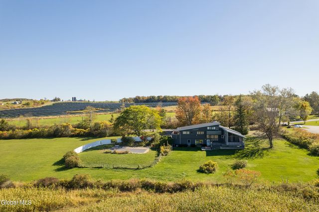 875 Bulls Head Road, Amsterdam, NY 12010