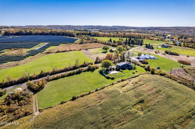 875 Bulls Head Road, Amsterdam, NY 12010