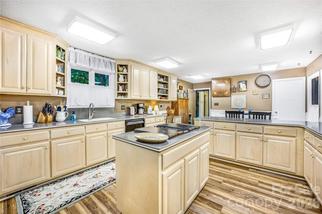 150 Stratford Place, Salisbury, NC 28144