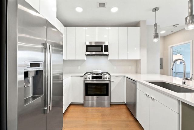45 Lewis St 511, Boston, MA 02128