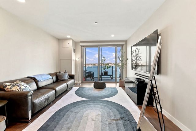 45 Lewis St 511, Boston, MA 02128