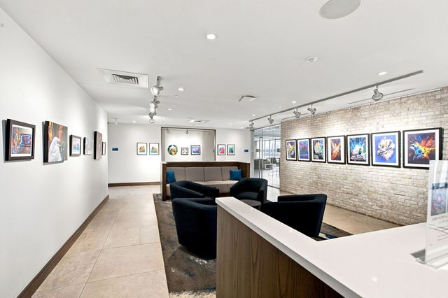 45 Lewis St 511, Boston, MA 02128