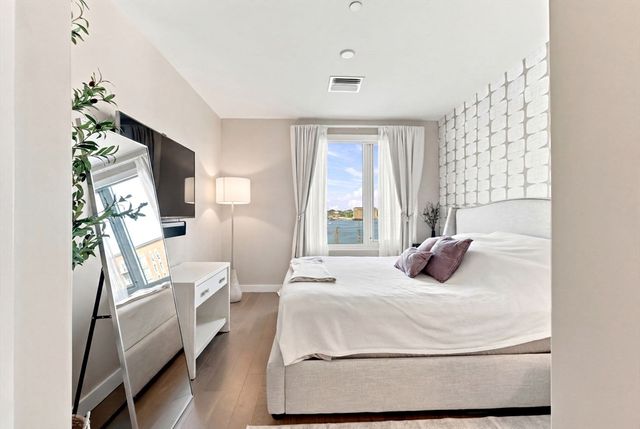 45 Lewis St 511, Boston, MA 02128