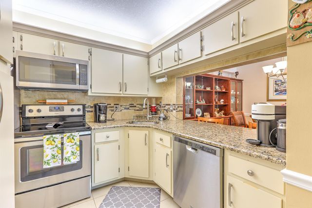 4452 NE Ocean Boulevard C2, Jensen Beach, FL 34957