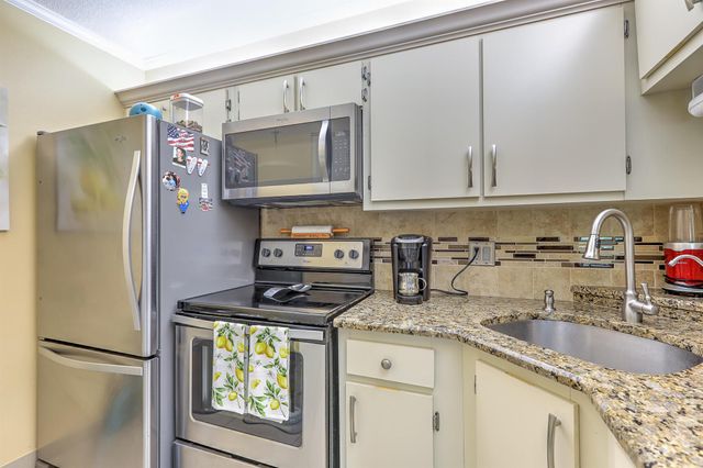 4452 NE Ocean Boulevard C2, Jensen Beach, FL 34957