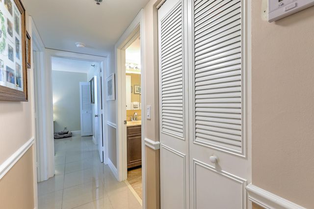 4452 NE Ocean Boulevard C2, Jensen Beach, FL 34957