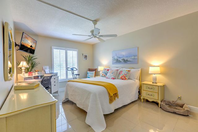 4452 NE Ocean Boulevard C2, Jensen Beach, FL 34957