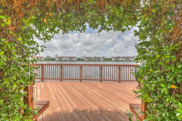 4452 NE Ocean Boulevard C2, Jensen Beach, FL 34957