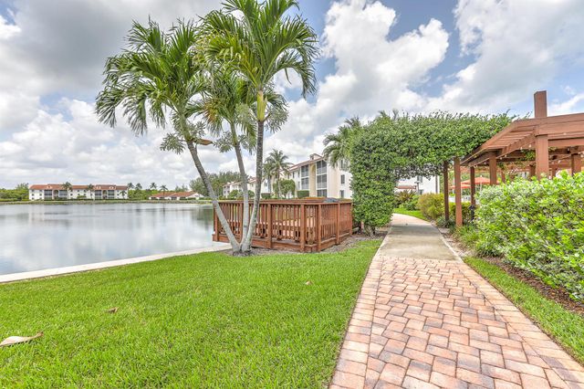 4452 NE Ocean Boulevard C2, Jensen Beach, FL 34957