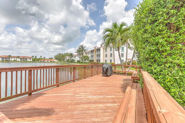 4452 NE Ocean Boulevard C2, Jensen Beach, FL 34957