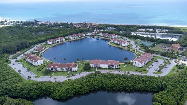 4452 NE Ocean Boulevard C2, Jensen Beach, FL 34957