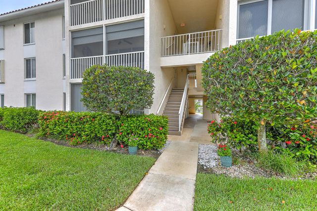 4452 NE Ocean Boulevard C2, Jensen Beach, FL 34957