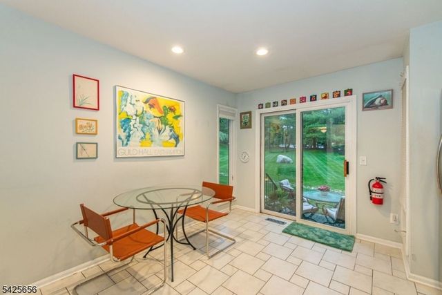 33 Waterford Dr, Montville Twp., NJ 07045
