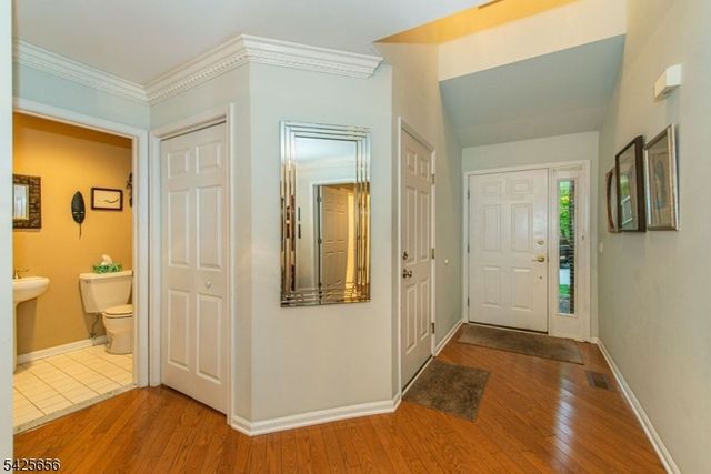 33 Waterford Dr, Montville Twp., NJ 07045