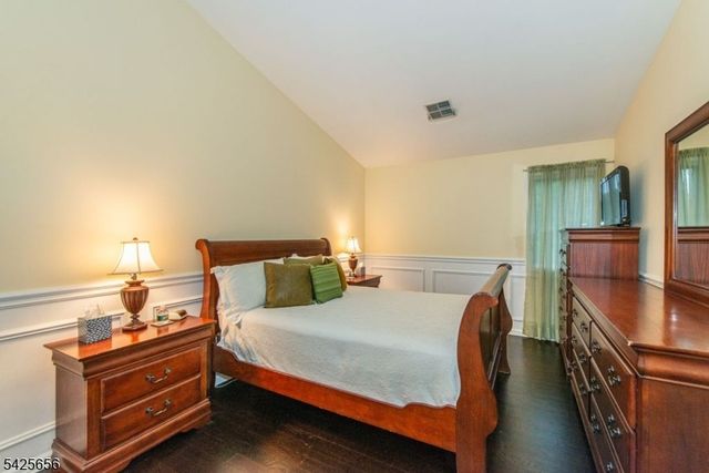 33 Waterford Dr, Montville Twp., NJ 07045