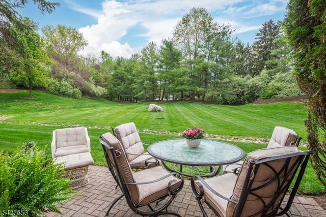33 Waterford Dr, Montville Twp., NJ 07045
