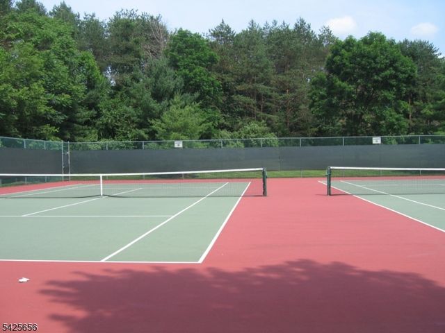 33 Waterford Dr, Montville Twp., NJ 07045