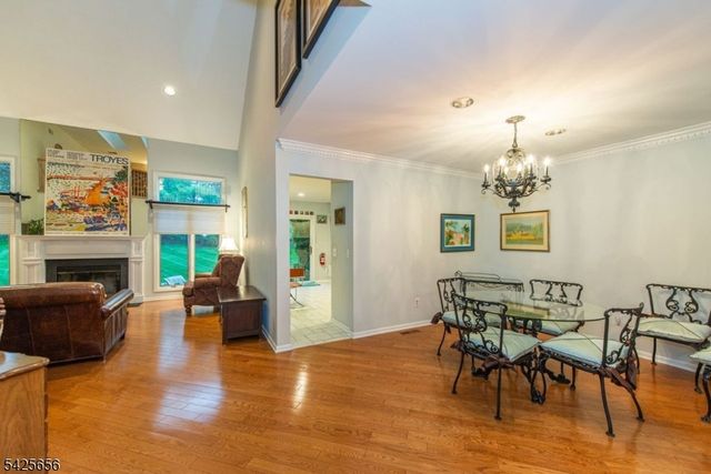 33 Waterford Dr, Montville Twp., NJ 07045