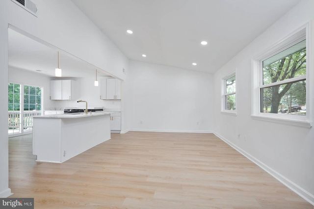 2409 MARY PL, Fort Washington, MD 20744