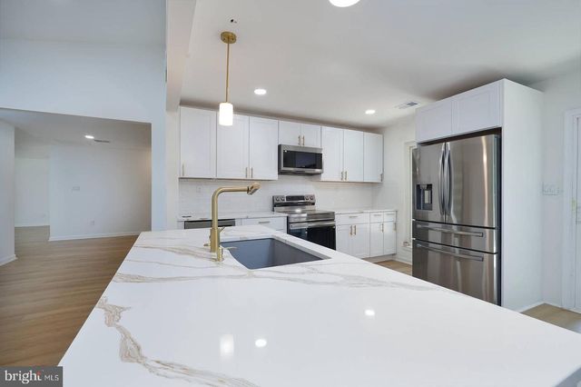 2409 MARY PL, Fort Washington, MD 20744