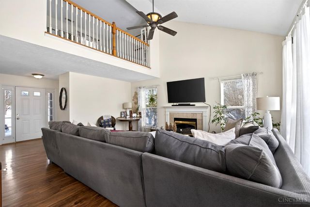 7 W Long Meadow, Springboro, OH 45066