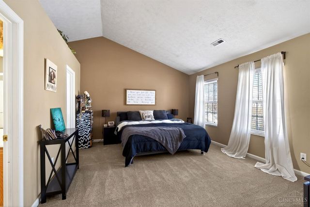 7 W Long Meadow, Springboro, OH 45066