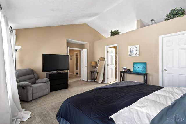 7 W Long Meadow, Springboro, OH 45066