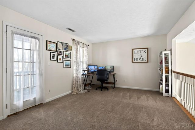 7 W Long Meadow, Springboro, OH 45066