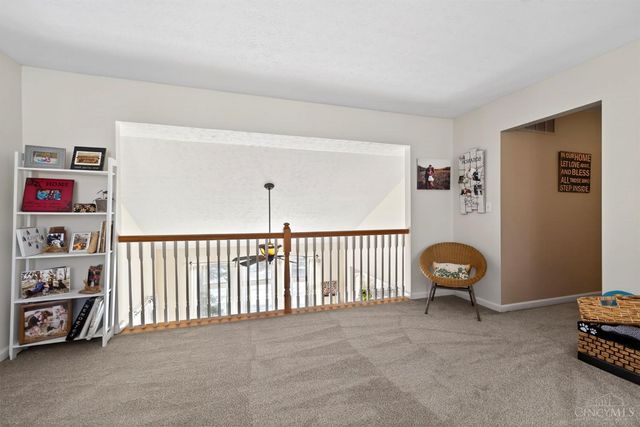 7 W Long Meadow, Springboro, OH 45066