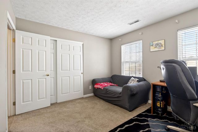 7 W Long Meadow, Springboro, OH 45066