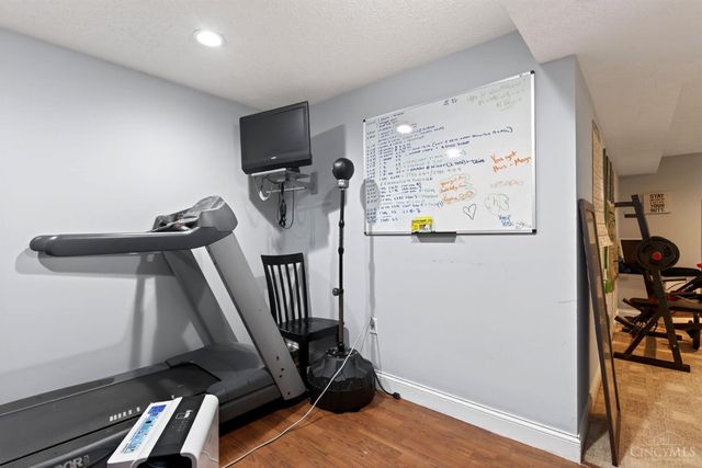 7 W Long Meadow, Springboro, OH 45066