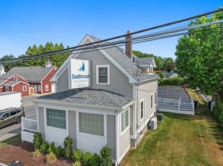 74 State Rd, Dartmouth, MA 02747