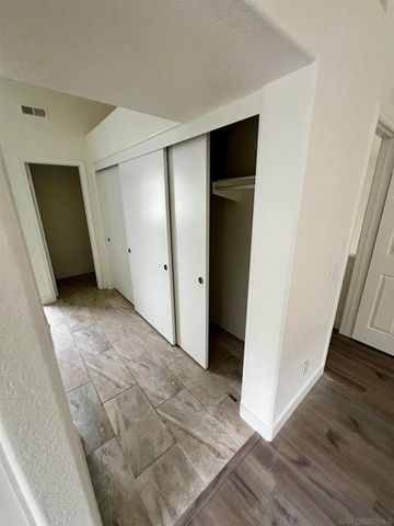 6815 Xana Way, Carlsbad, CA 92009