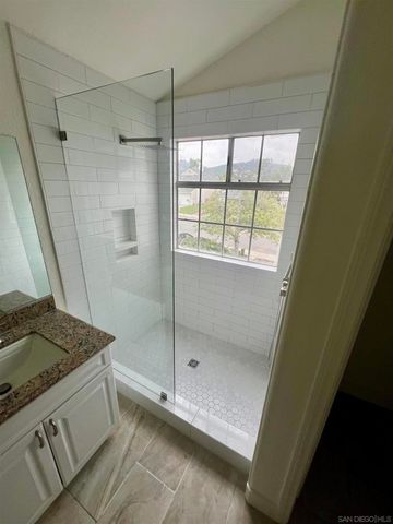 6815 Xana Way, Carlsbad, CA 92009