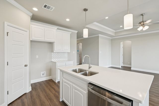 220 Cheyenne Trail, Alvarado, TX 76009