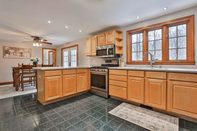 41 Dupaw Gould Road, Brookline, NH 03033