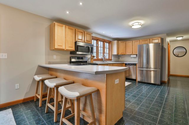 41 Dupaw Gould Road, Brookline, NH 03033